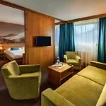 Fis 3* Štrbské Pleso