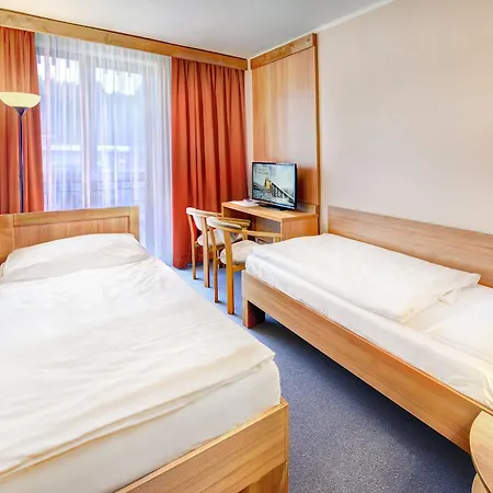 Fis Hotel 3*