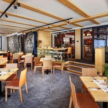 Fis Hotel