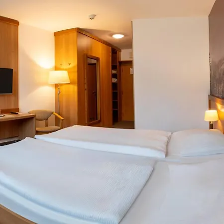 Fis 3* Štrbské Pleso