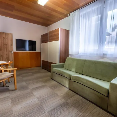 Fis Hotel