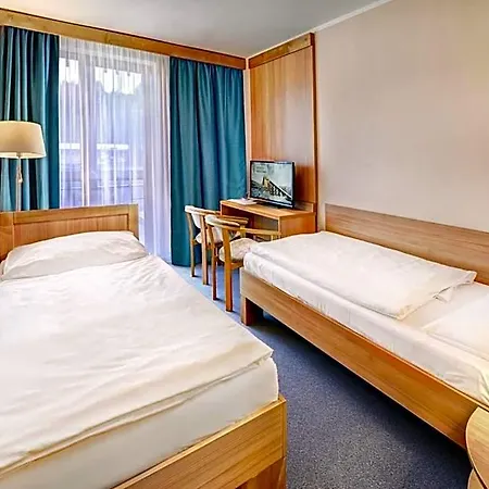 Hotel Fis 3*