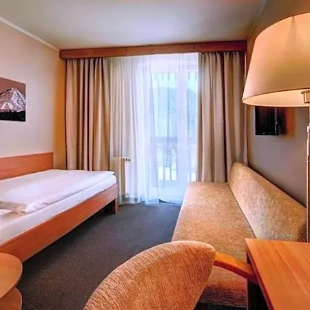 Fis 3* Štrbské Pleso