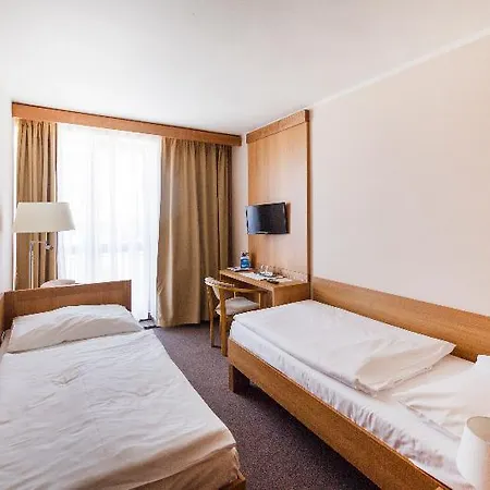 Fis Hotel 3*
