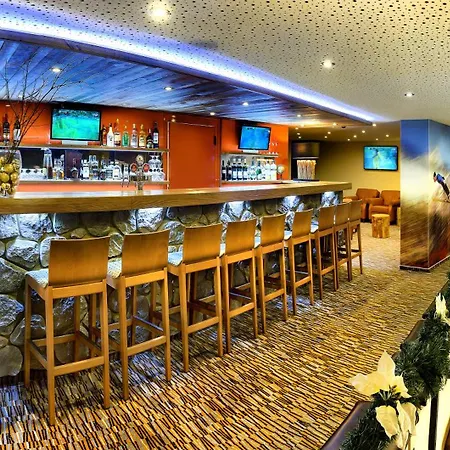 Fis Отель Штрбске-Плесо