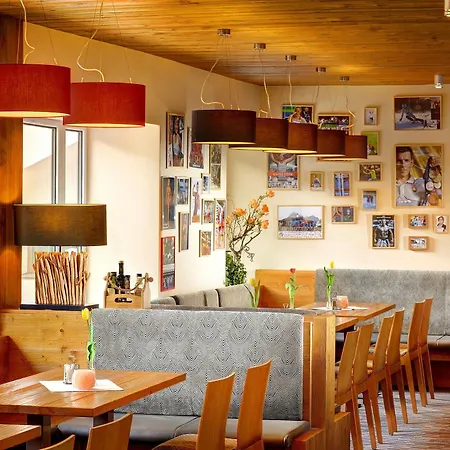 Fis 3* Štrbské Pleso