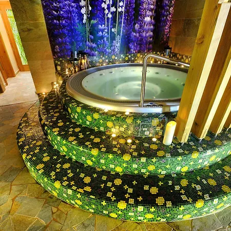 Fis Hotel
