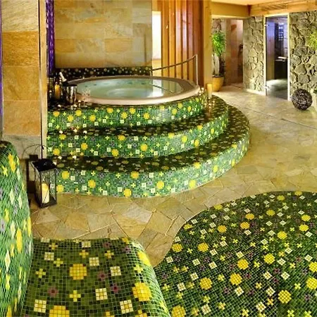 Fis Hotel 3*